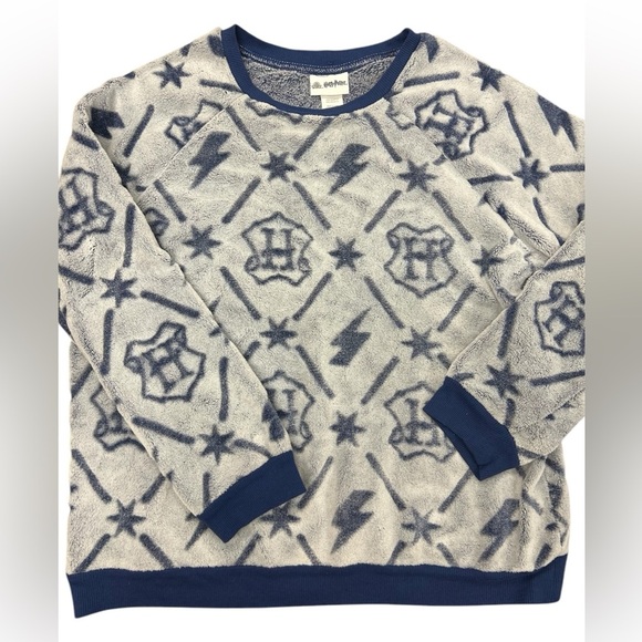 Harry Potter Warm Fuzzy 2 pc, blue pajama set, size Large, GUC - Picture 2 of 5